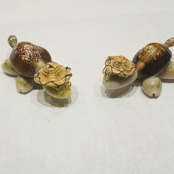 Cowrie Shell Turtles  Set of 2  Handmade - Picture 2 of 9